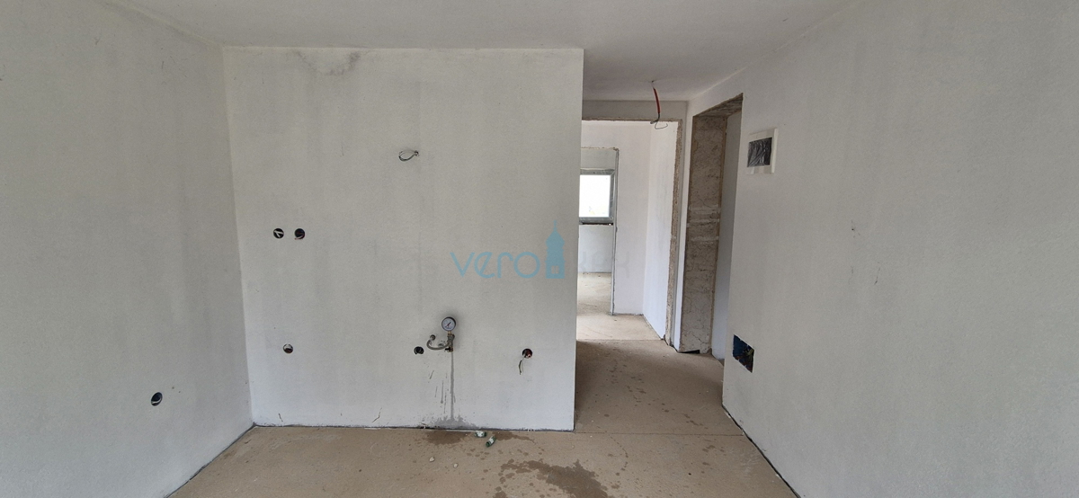 Malinska, otok Krk, villa indipendente con 4 appartamenti, vista, giardino, vendita