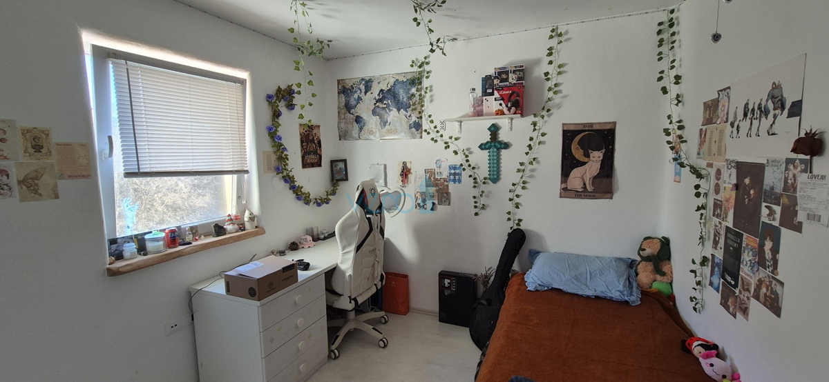 Isola di Krk, città di Krk, area circostante, casa indipendente con due appartamenti su un terreno di 992 m², vista, vendita