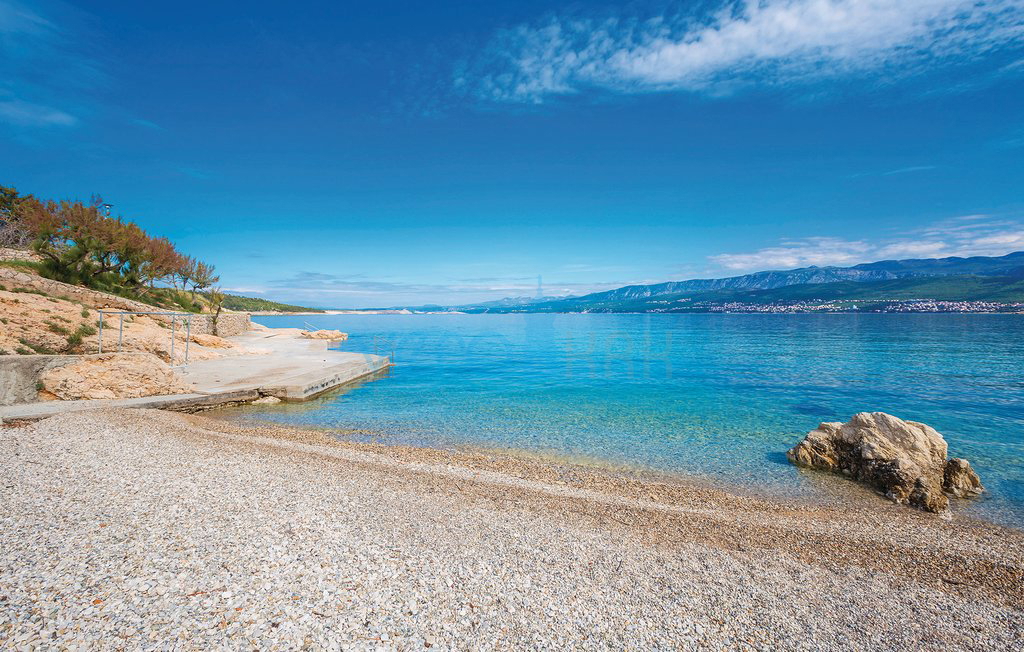 Čižići, isola di Krk, appartamento duplex con giardino e vista mare