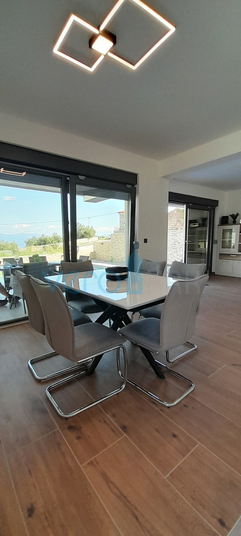 Vrbnik, periferia, casa bifamiliare, nuova costruzione, vista, piscina, vendita