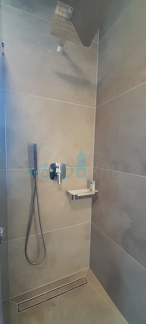 Vrbnik, periferia, casa bifamiliare, nuova costruzione, vista, piscina, vendita