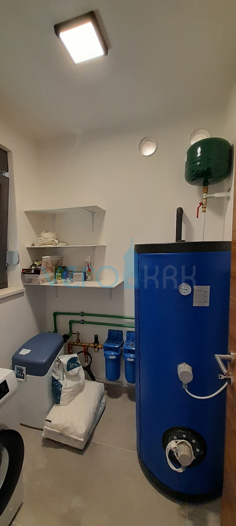 Vrbnik, periferia, casa bifamiliare, nuova costruzione, vista, piscina, vendita