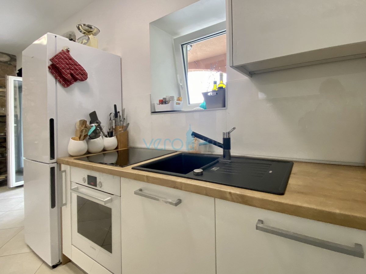 Dobrinj, dintorni, Casa in pietra ristrutturata con piscina, in vendita