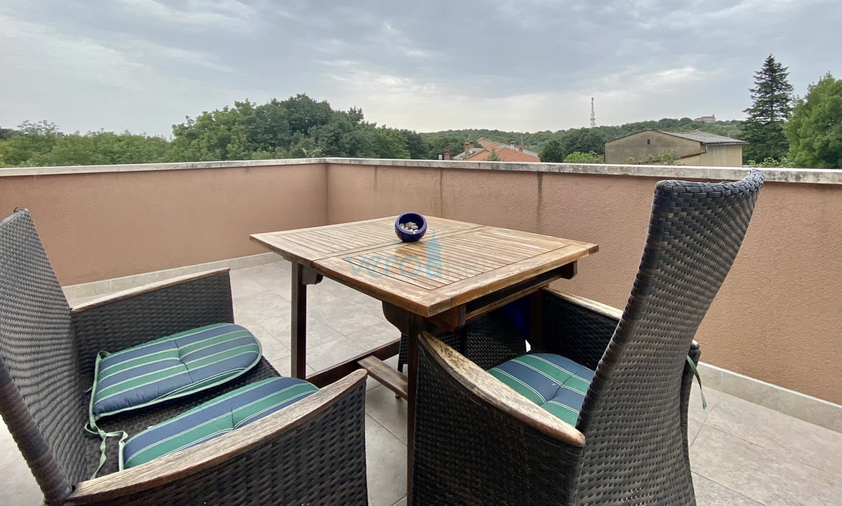 Dobrinj, dintorni, Casa in pietra ristrutturata con piscina, in vendita