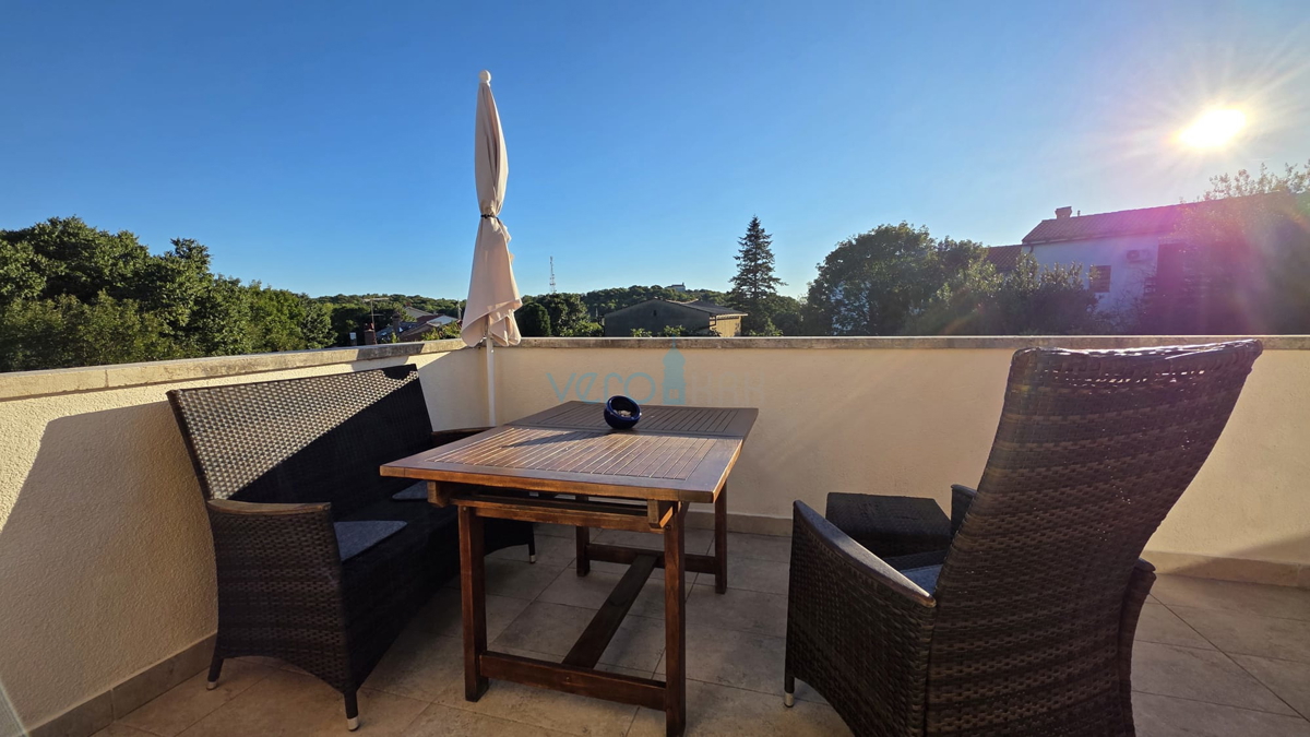 Isola di Krk, Dobrinj, dintorni, Casa in pietra ristrutturata con piscina, in vendita