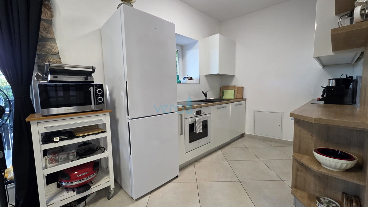 Isola di Krk, Dobrinj, dintorni, Casa in pietra ristrutturata con piscina, in vendita