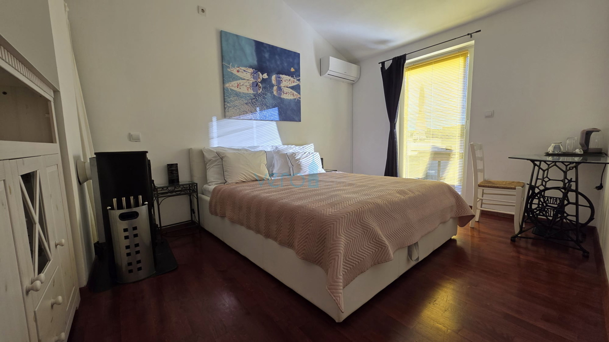 Isola di Krk, Dobrinj, dintorni, Casa in pietra ristrutturata con piscina, in vendita