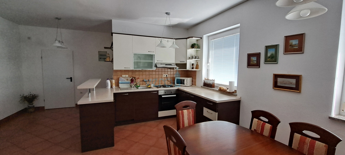 Malinska, dintorni, isola di Krk, casa indipendente, garage, giardino, vendita