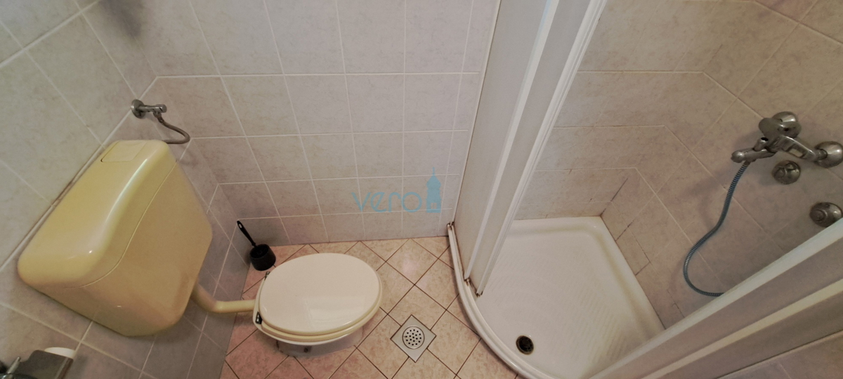 Malinska, dintorni, isola di Krk, casa indipendente, garage, giardino, vendita