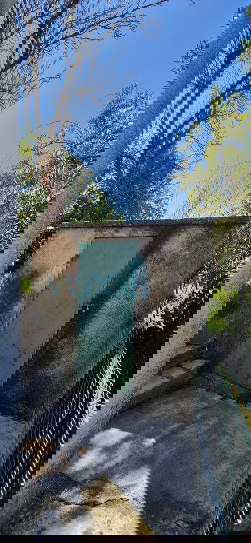 Dobrinj, isola di Krk, casa indipendente in pietra, vista mare, terrazza, taverna, in vendita