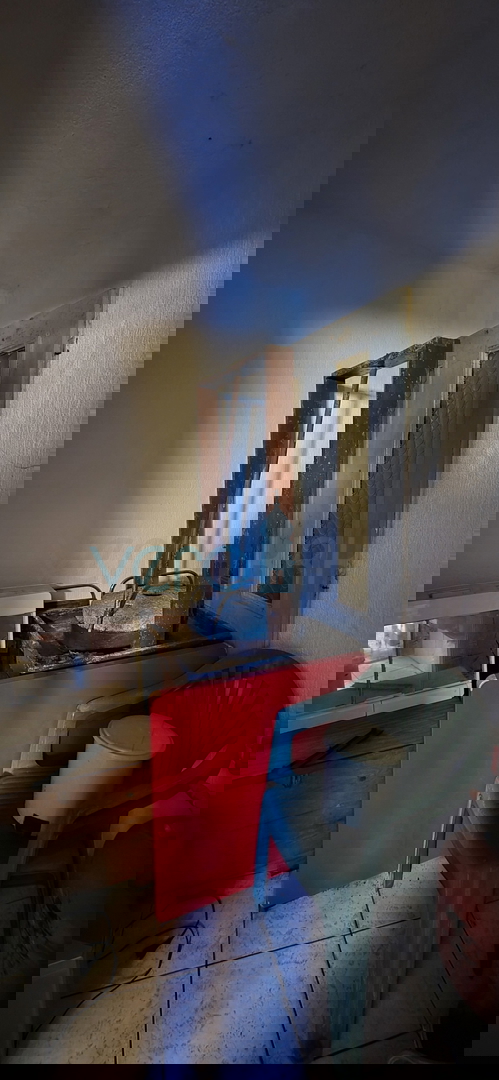 Dobrinj, isola di Krk, casa indipendente in pietra, vista mare, terrazza, taverna, in vendita