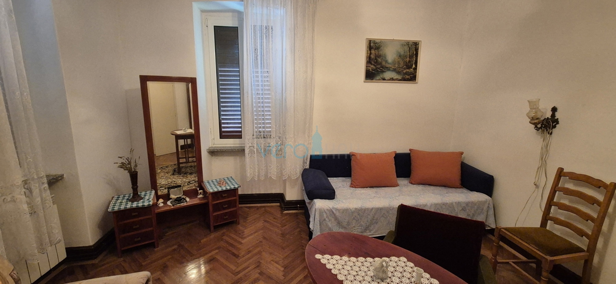 Dobrinj, isola di Krk, casa indipendente in pietra, vista mare, terrazza, taverna, in vendita