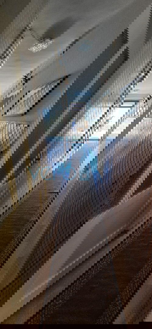 Dobrinj, isola di Krk, casa indipendente in pietra, vista mare, terrazza, taverna, in vendita