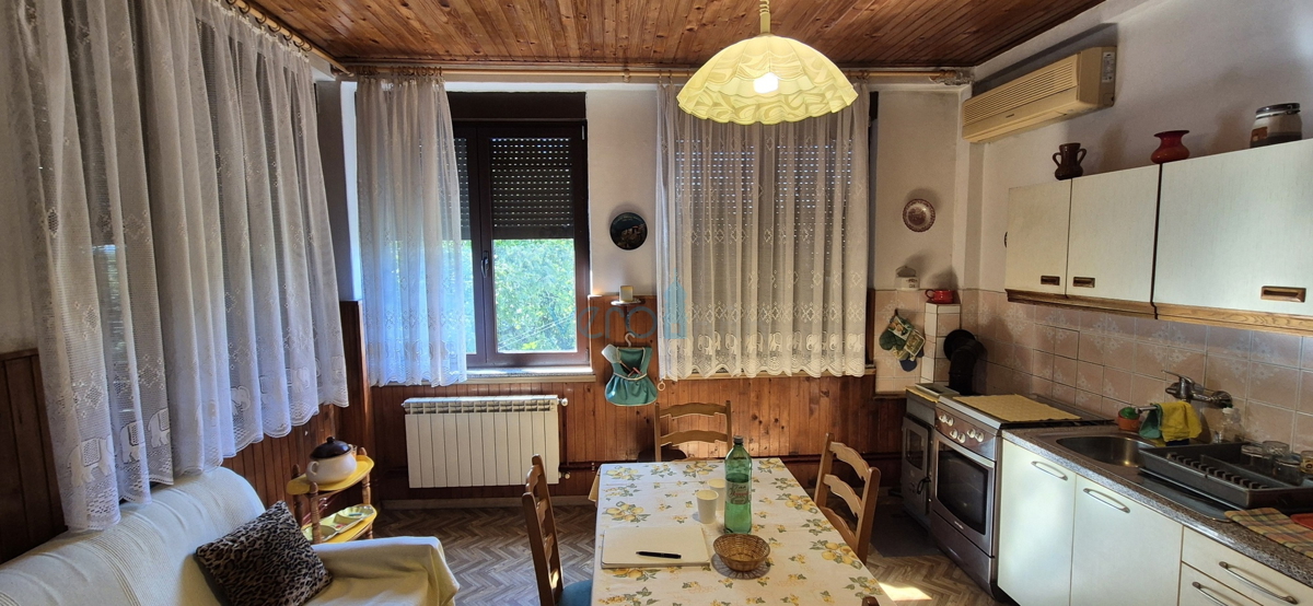 Dobrinj, isola di Krk, casa indipendente in pietra, vista mare, terrazza, taverna, in vendita