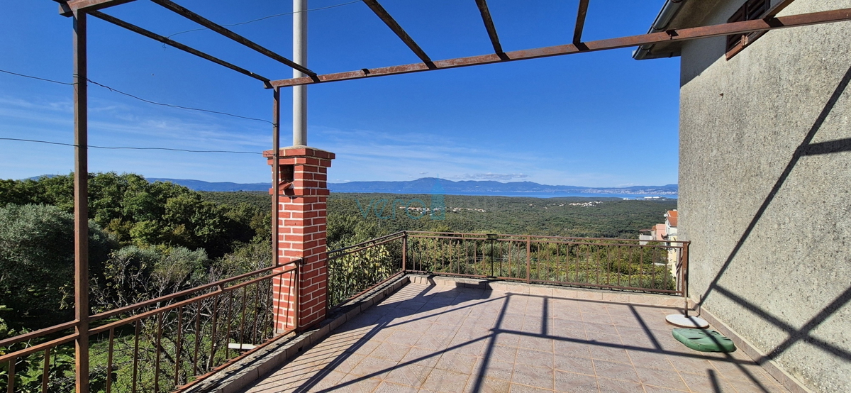 Dobrinj, isola di Krk, casa indipendente in pietra, vista mare, terrazza, taverna, in vendita