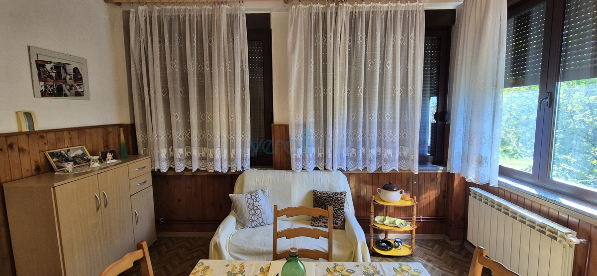 Dobrinj, isola di Krk, casa indipendente in pietra, vista mare, terrazza, taverna, in vendita