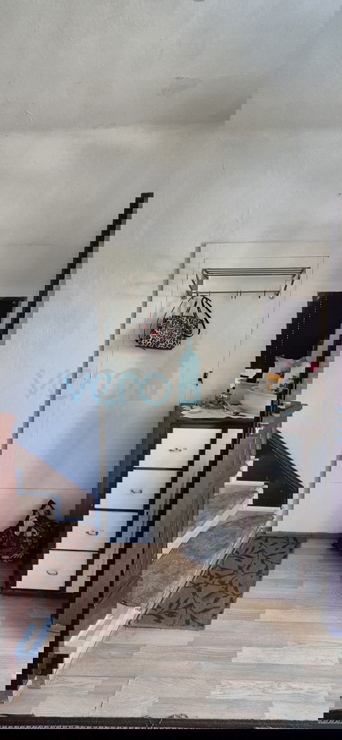 Dobrinj, isola di Krk, casa indipendente in pietra, vista mare, terrazza, taverna, in vendita