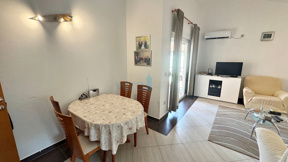 Isola di Krk, baia di Soline, appartamento con due camere, 50 m dal mare, vista, in vendita