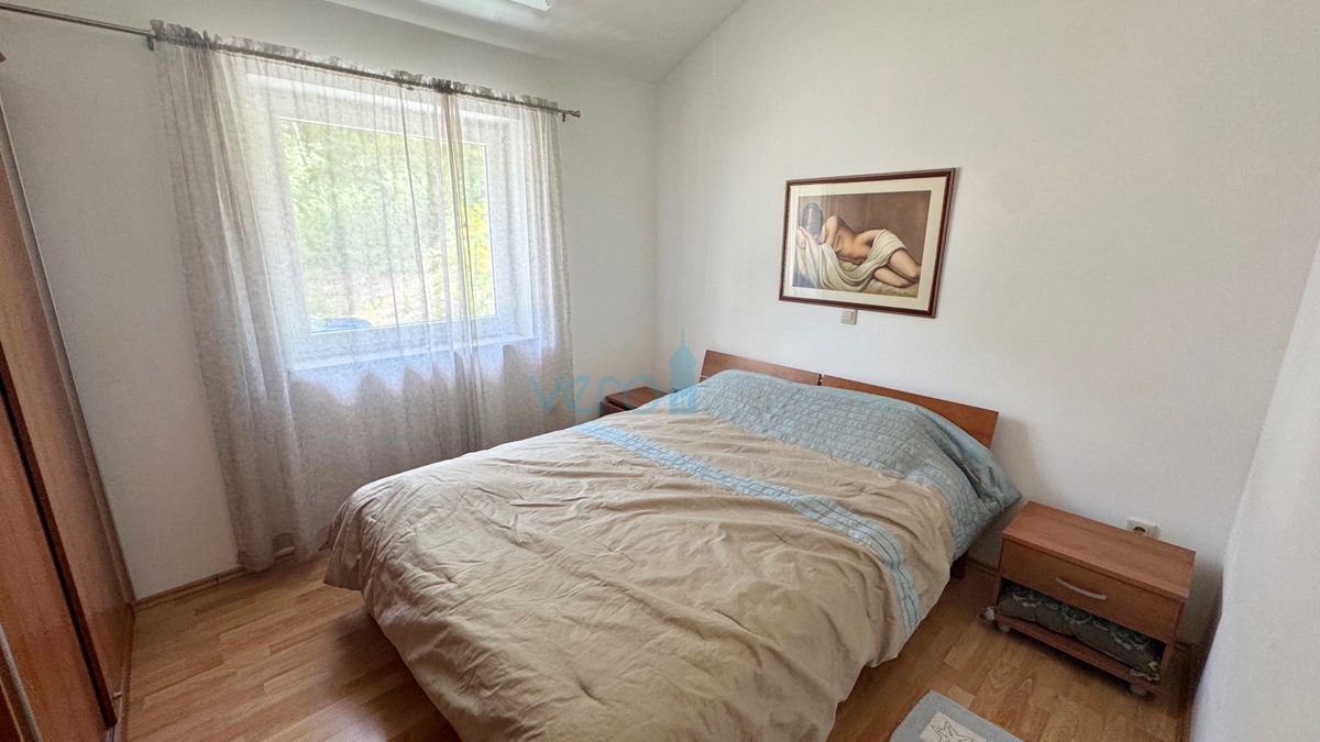 Isola di Krk, baia di Soline, appartamento con due camere, 50 m dal mare, vista, in vendita