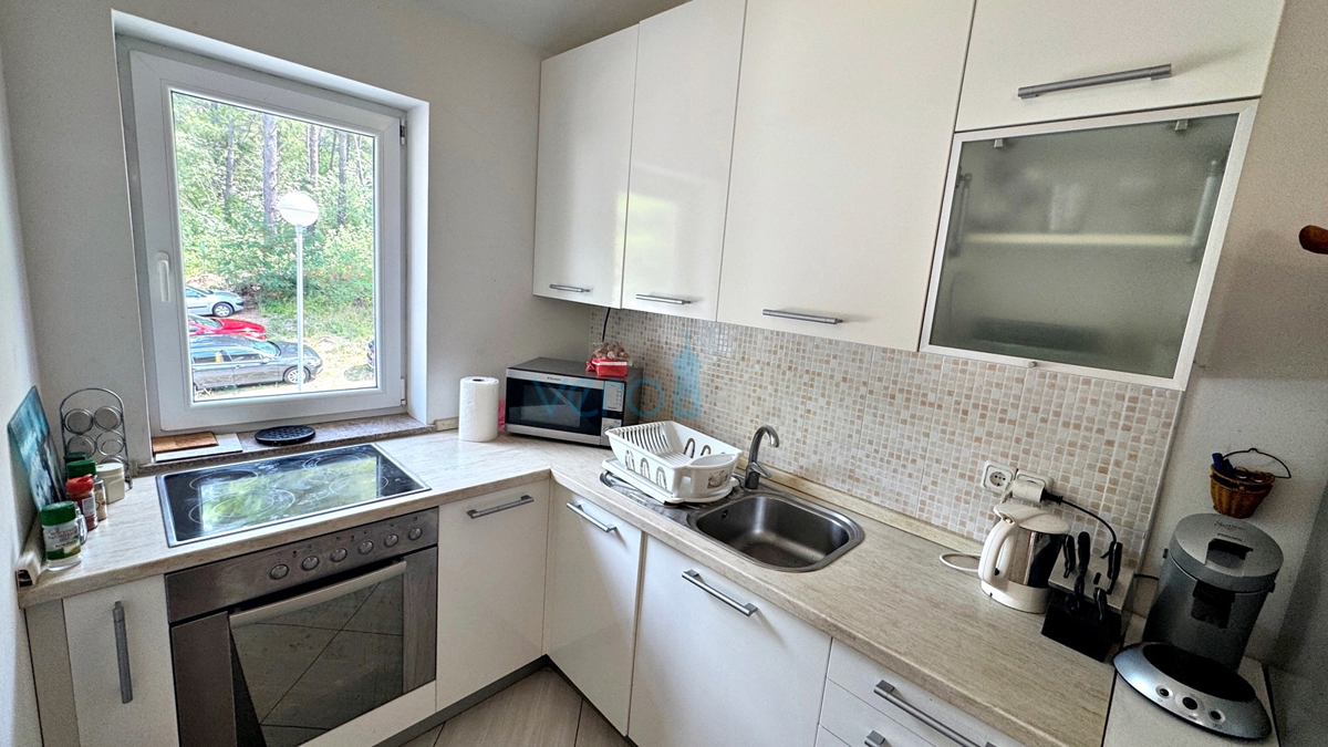 Isola di Krk, baia di Soline, appartamento con due camere, 50 m dal mare, vista, in vendita