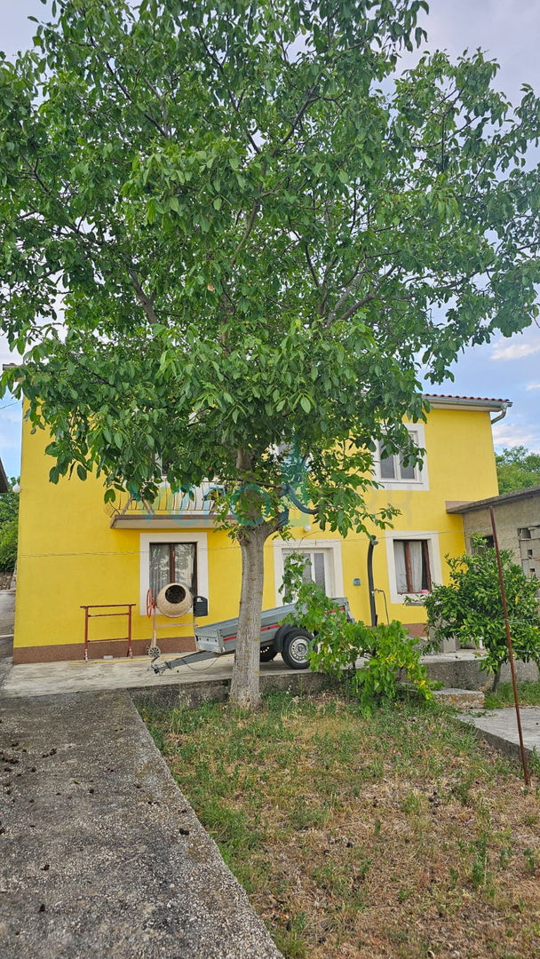 Isola di Krk, città di Krk, zona circostante, casa indipendente, 110 m2, vista mare, terreno 980 m2, vendita