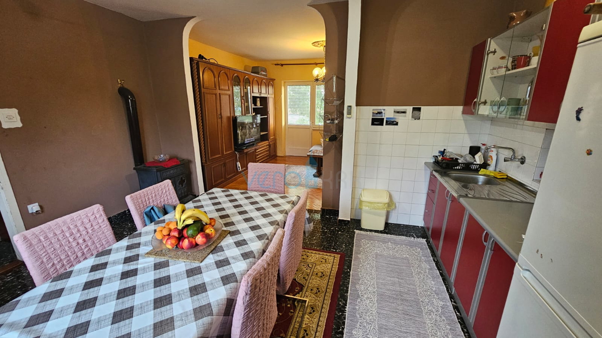 Isola di Krk, città di Krk, zona circostante, casa indipendente, 110 m2, vista mare, terreno 980 m2, vendita