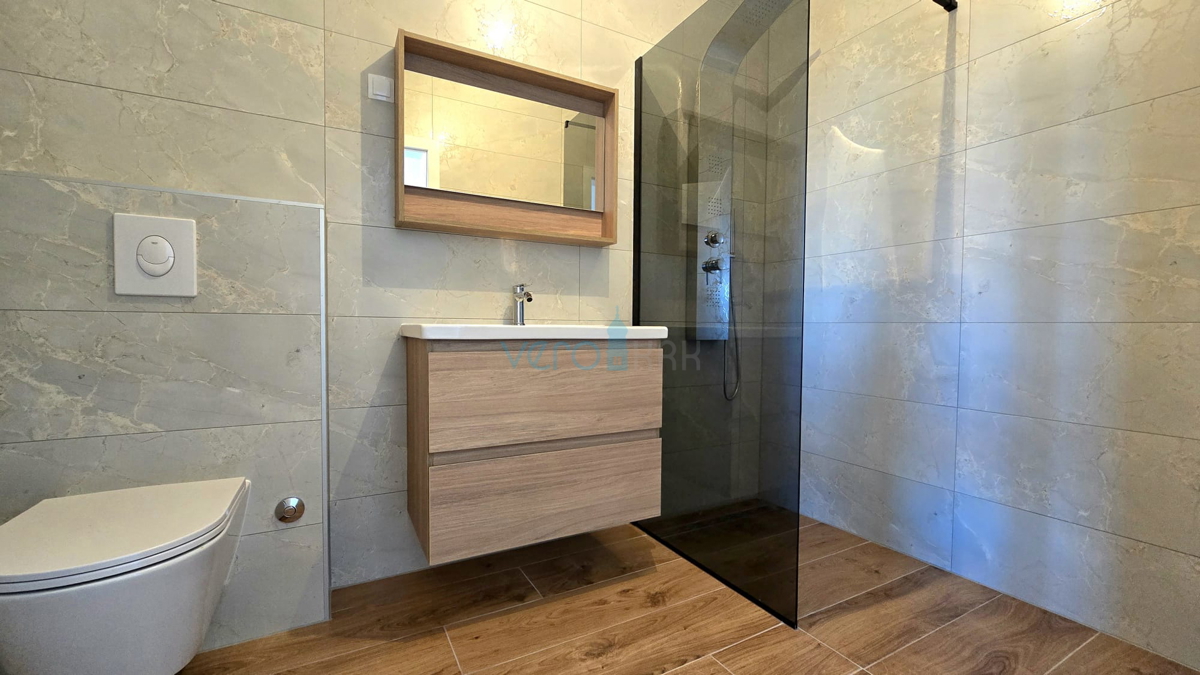 Isola di Krk, Malinska, nuova costruzione, casa moderna con piscina, giardino, vista, vendita