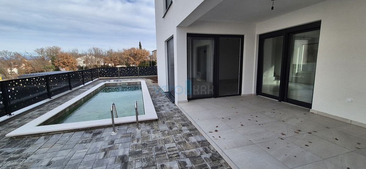 Isola di Krk, Malinska, nuova costruzione, casa moderna con piscina, giardino, vista, vendita