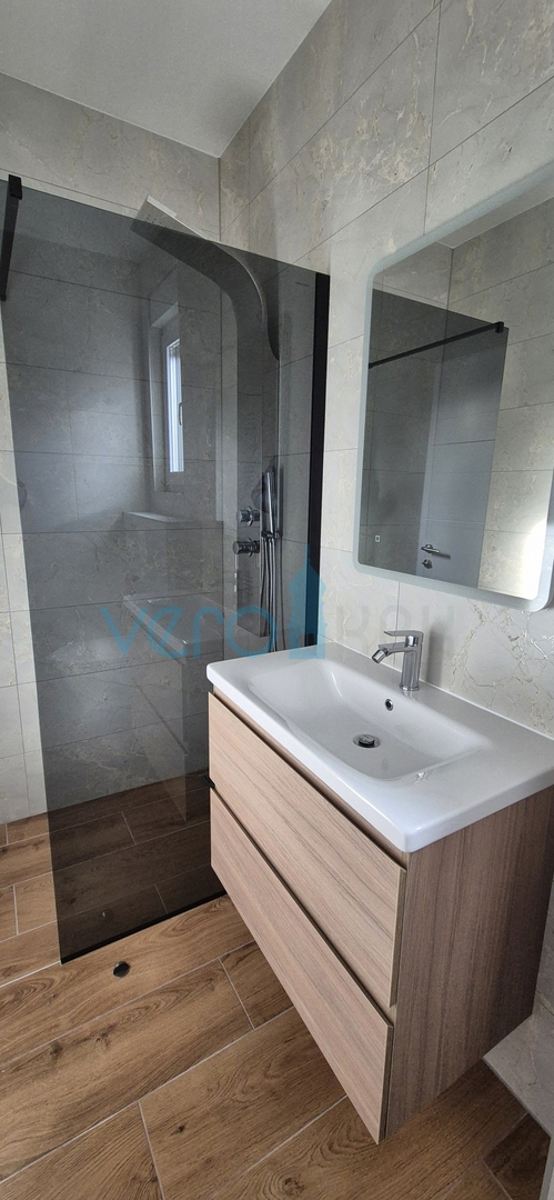 Isola di Krk, Malinska, nuova costruzione, casa moderna con piscina, giardino, vista, vendita