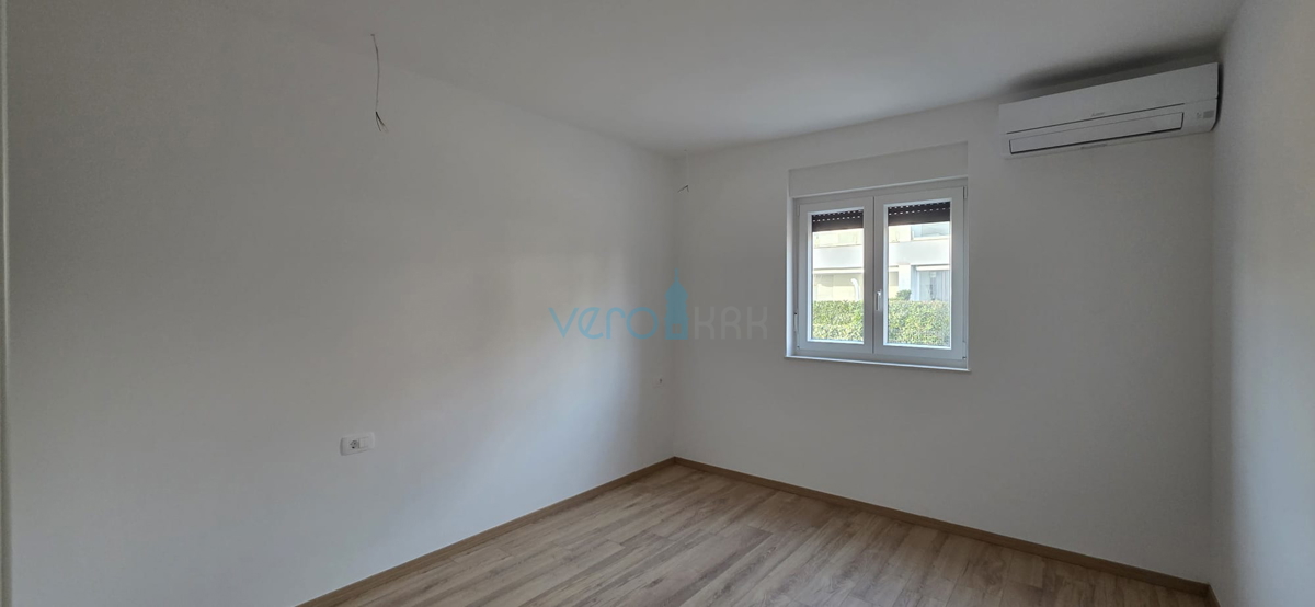 Istra, Novigrad, appartamento bilocale 78 m2, 1° piano, nuova costruzione, terrazza, vista mare, in vendita