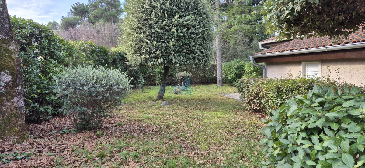 Malinska, Isola di Krk, casa indipendente, giardino, prima fila sul mare, vendita