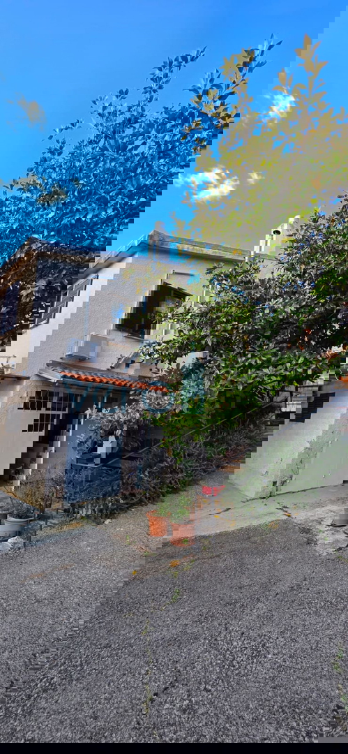 Novi Vinodolski, Bribir, casa bifamiliare 115m2 con giardino di 800m2, vendita