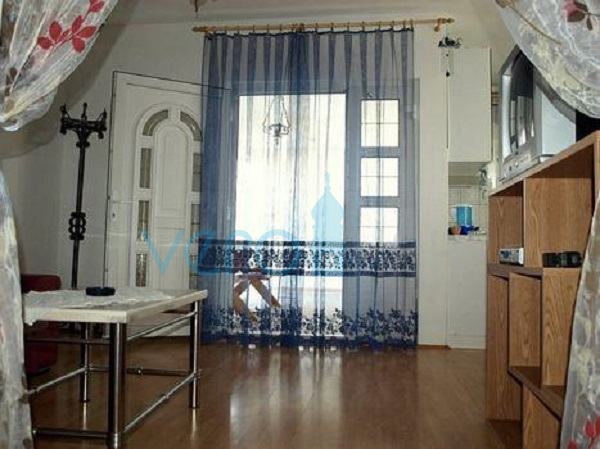 Isola di Krk, Šilo, casa con cinque appartamenti vicino al mare, in vendita