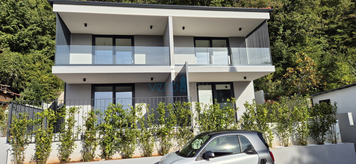 Isola di Krk, Omišalj, Appartamento al primo piano con vista mare, giardino, a 170 m dal mare, vendita