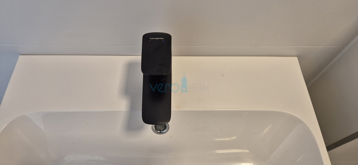 Isola di Krk, Omišalj, Appartamento al primo piano con vista mare, giardino, a 170 m dal mare, vendita