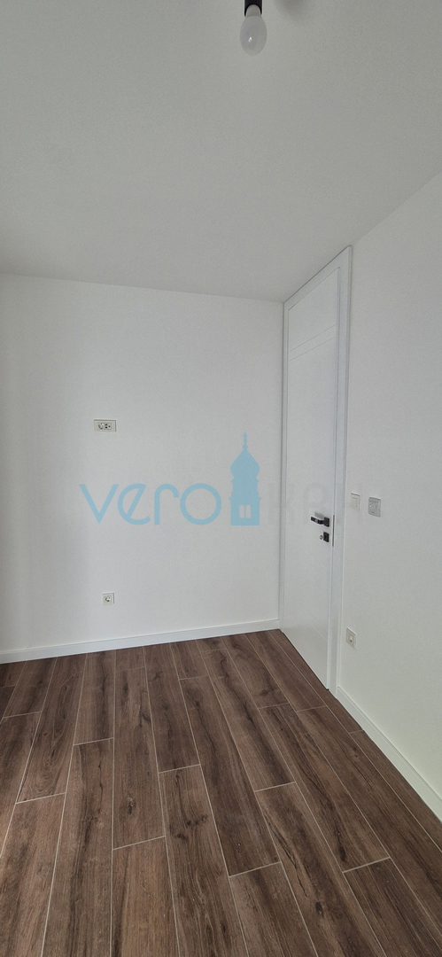 Isola di Krk, Omišalj, Appartamento al primo piano con vista mare, giardino, a 170 m dal mare, vendita