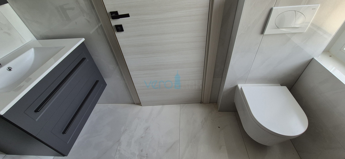 Isola di Krk, città di Krk, dintorni, villa 200m2, piscina, vista aperta, vendita