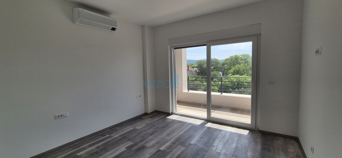 Isola di Krk, città di Krk, dintorni, villa 200m2, piscina, vista aperta, vendita
