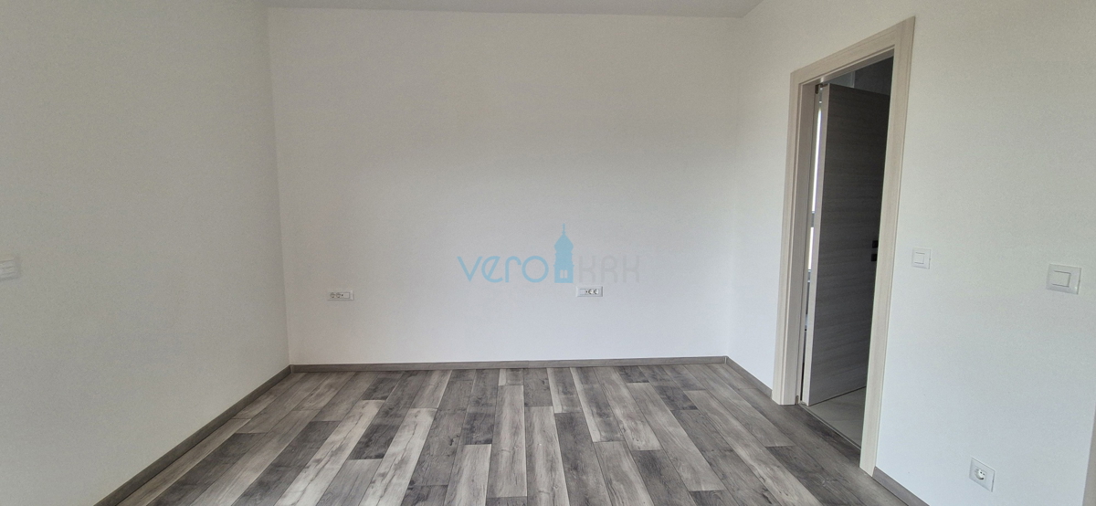 Isola di Krk, città di Krk, dintorni, villa 200m2, piscina, vista aperta, vendita