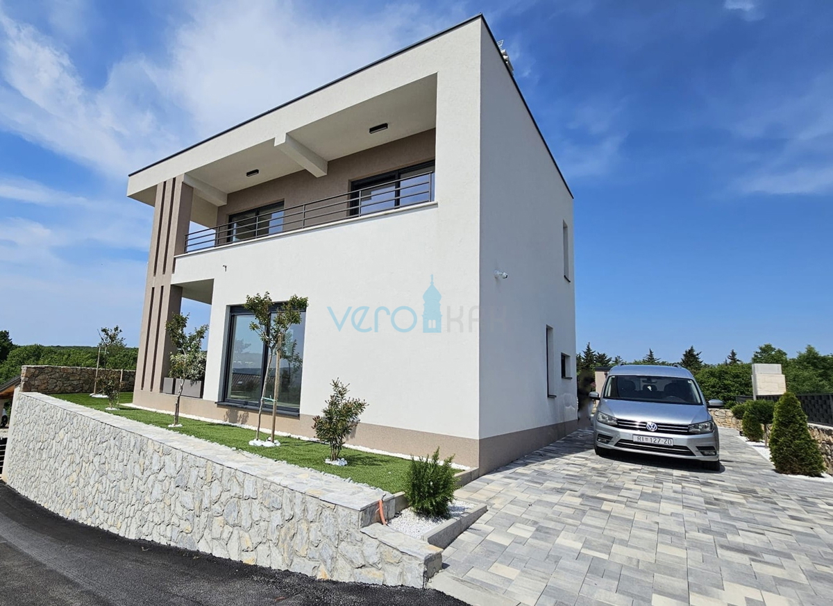 Isola di Krk, città di Krk, dintorni, villa 200m2, piscina, vista aperta, vendita