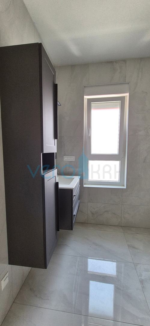 Isola di Krk, città di Krk, dintorni, villa 200m2, piscina, vista aperta, vendita