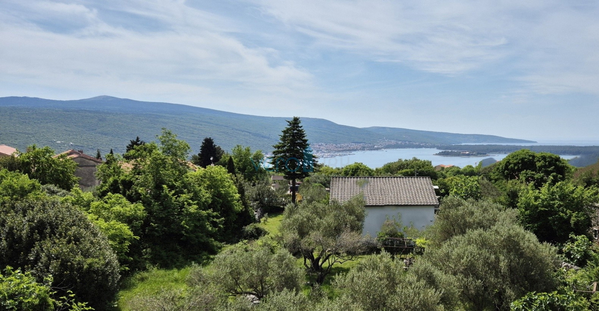 Isola di Krk, città di Krk, dintorni, villa 200m2, piscina, vista aperta, vendita