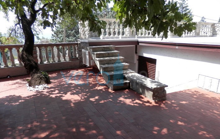 Novi Vinodolski, Smokvica - casa a un piano a 35 m dalla spiaggia, in vendita