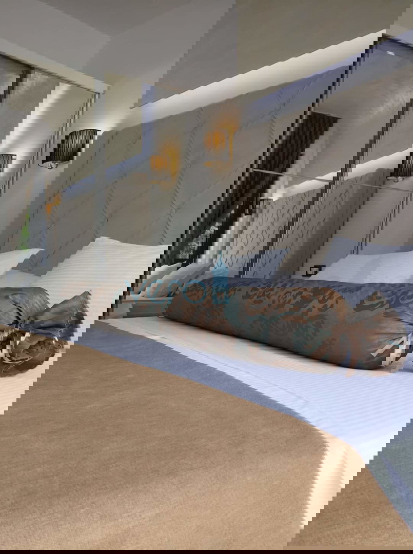 Crikvenica, entroterra - villa urbana con piscina, vendita