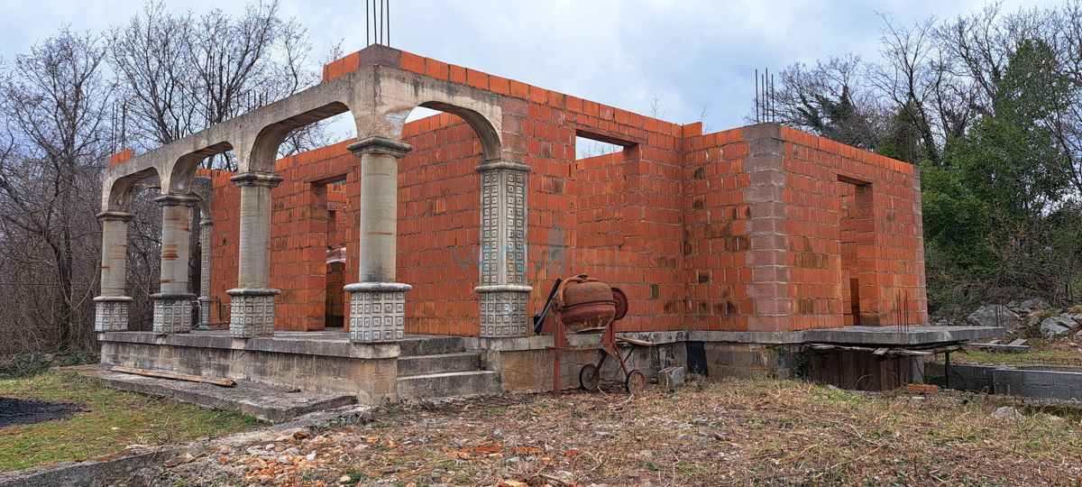 Šilo, periferia, isola di Krk, costruzione iniziata di una casa familiare, vendita