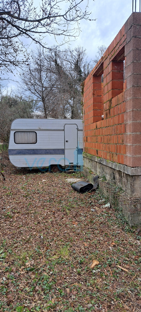 Šilo, periferia, isola di Krk, costruzione iniziata di una casa familiare, vendita