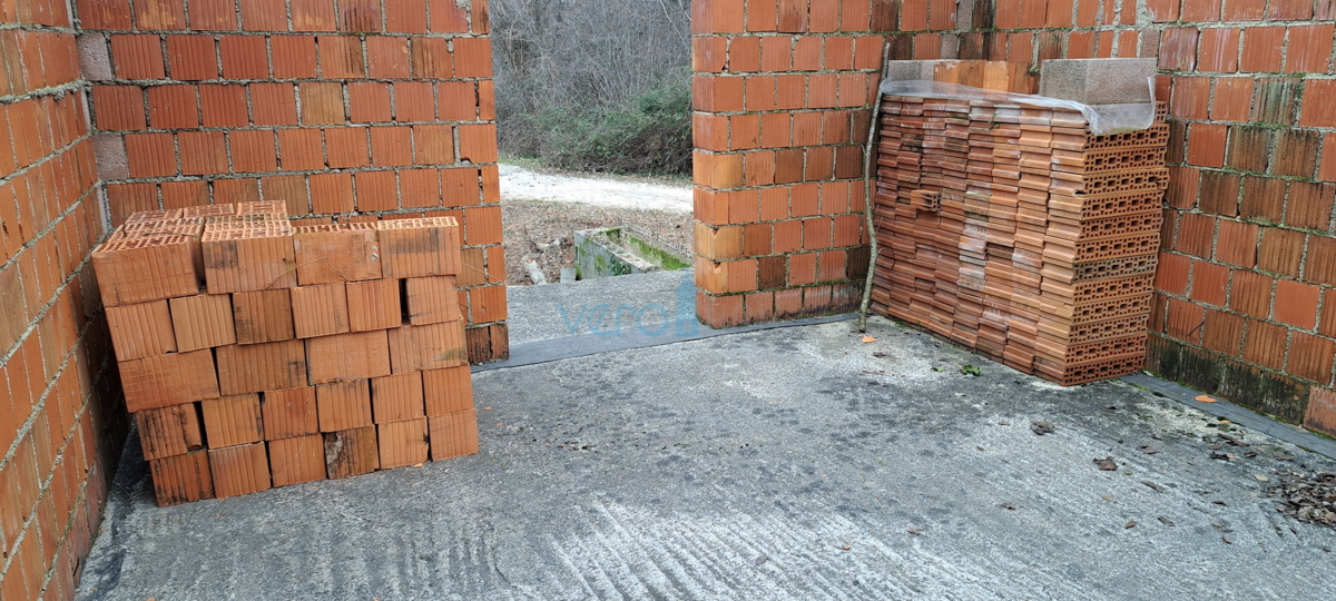 Šilo, periferia, isola di Krk, costruzione iniziata di una casa familiare, vendita