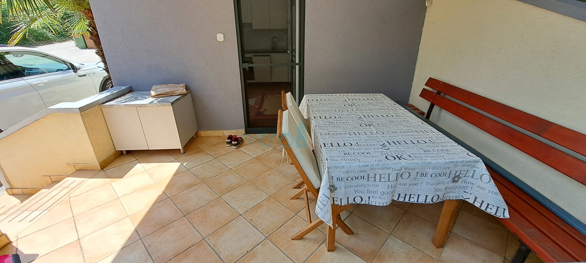 Čižići, isola di Krk, appartamento 31 m2, piano terra, terrazza, in vendita