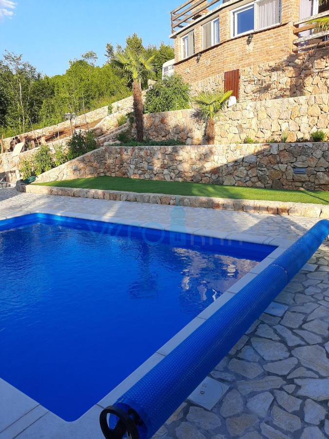 Dobrinj, dintorni, Casa indipendente con piscina e ampio giardino, in vendita