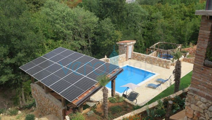 Dobrinj, dintorni, Casa indipendente con piscina e ampio giardino, in vendita